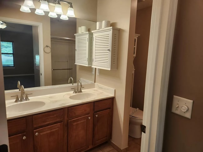 Building Photo - Belle Haven 2-Bedroom Condo with Pond View...