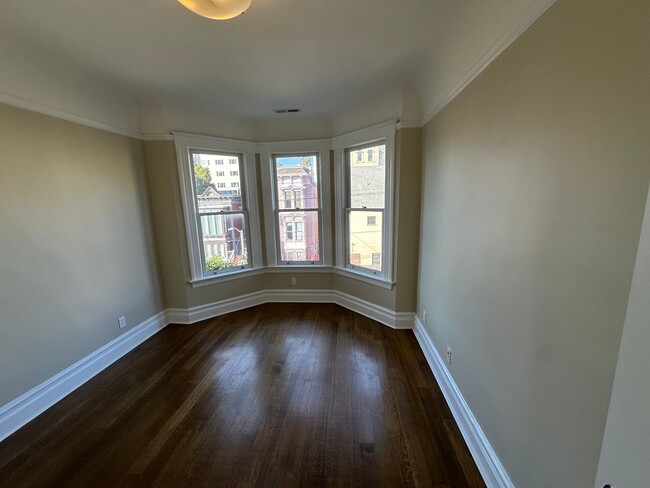 Building Photo - 817-821 Oak Street (7057r)