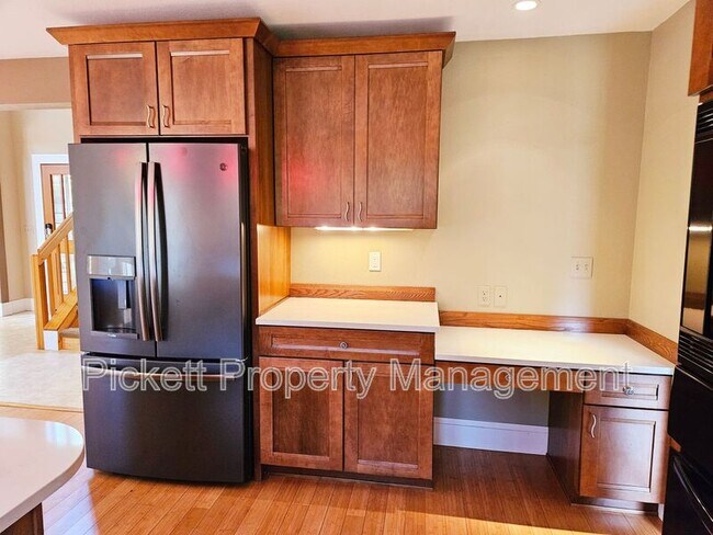 Building Photo - 27201 WA-3