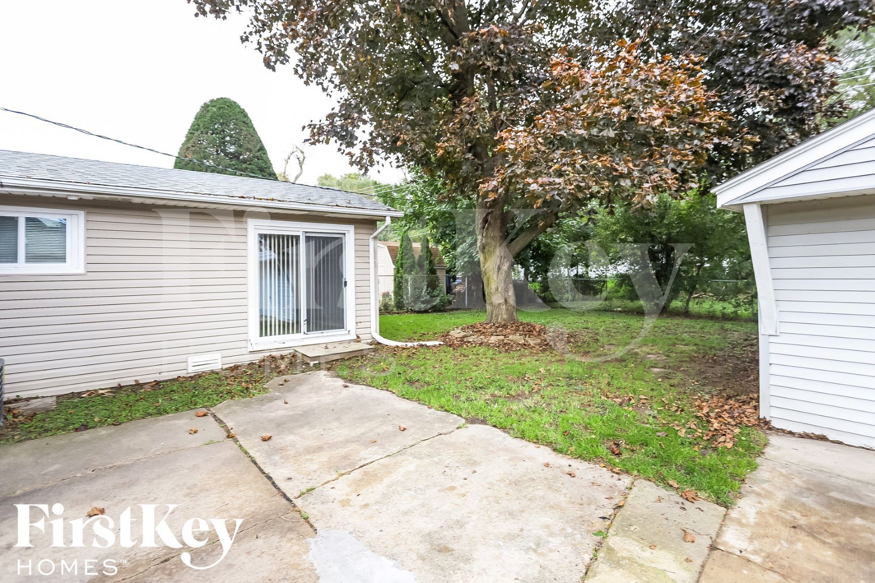 Building Photo - 17 Fir St