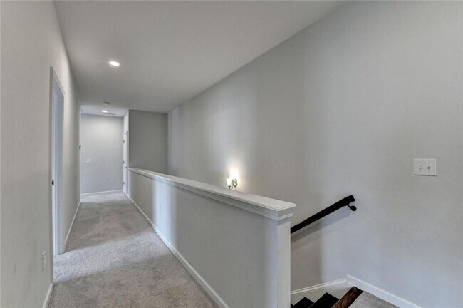 Building Photo - 3695 Andover St