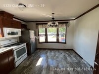 Building Photo - 5325 Classic Ln