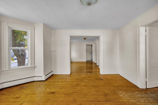 Building Photo - 31 Wolcott Ave