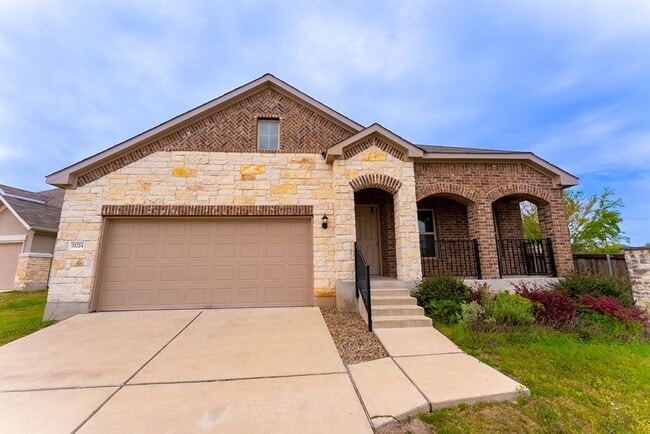 Building Photo - Beautiful Brick 3bed/2ba Home With High End Finishes & Must See Kitchen in NE Austin!