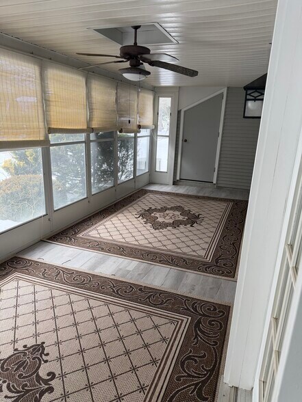 Building Photo - 2115 Wexford Rd