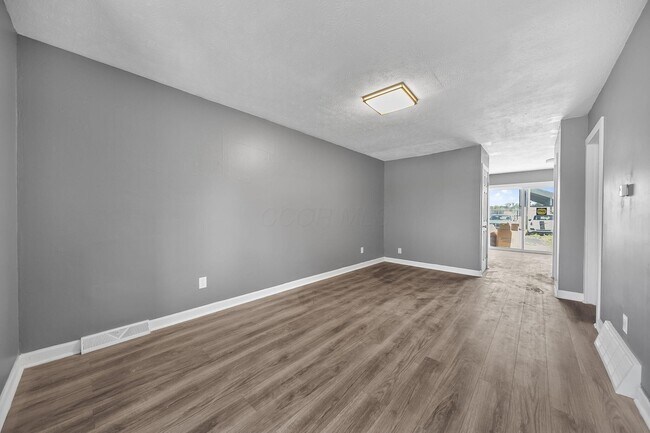 Building Photo - 3654 Arnelle Rd