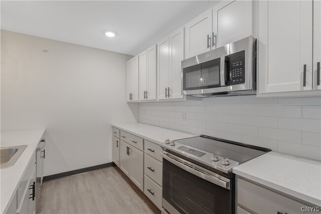 Building Photo - 11 Loso Dr