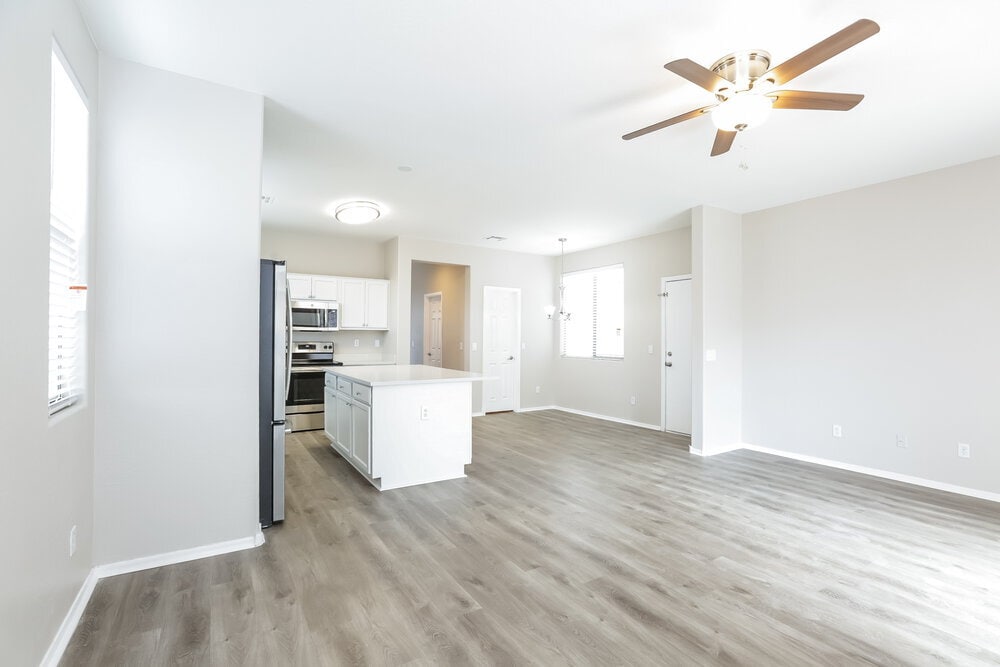Building Photo - 3020 S 94th Ave