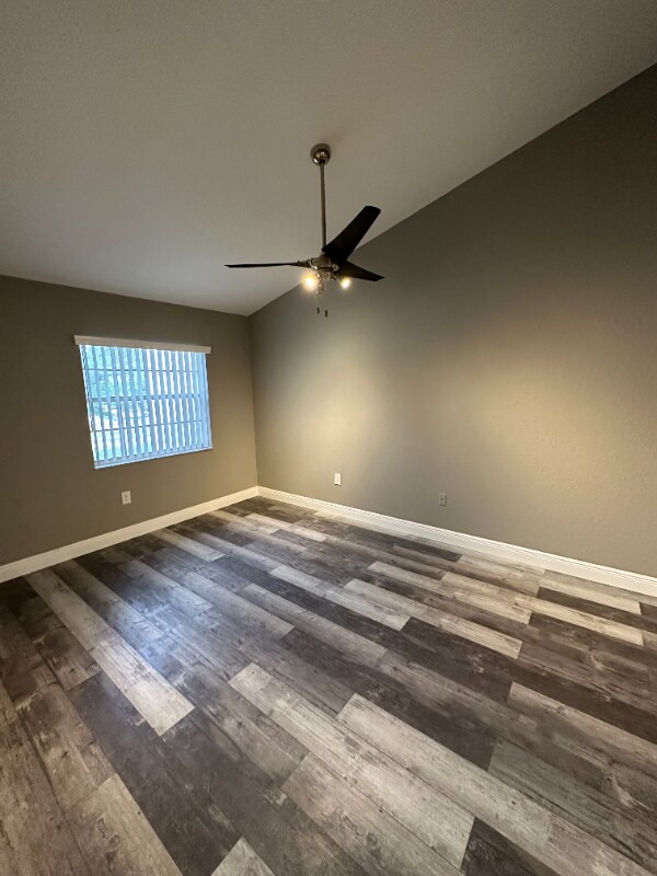 Building Photo - 2890 N Oakland Forest Dr