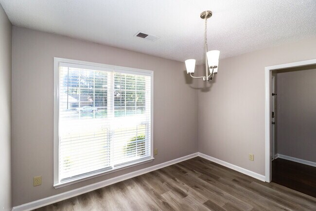 Building Photo - 631 Betty Boyd Ln