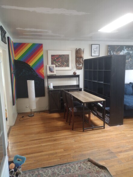 Building Photo - 1204 Coal Ave SE