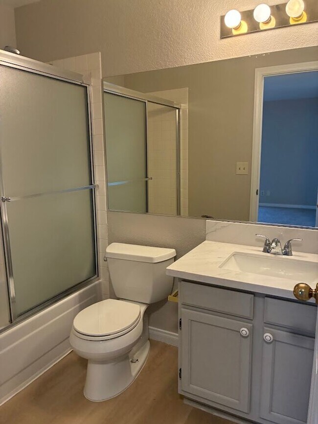 Building Photo - Lakes Community - 2 Story Home with upstairs  3 Bed w/ Loft and Pool Spa ( Sahara at S.Grand Cany...