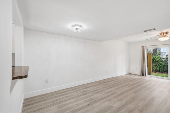 Building Photo - 3832 NW 90th Ave