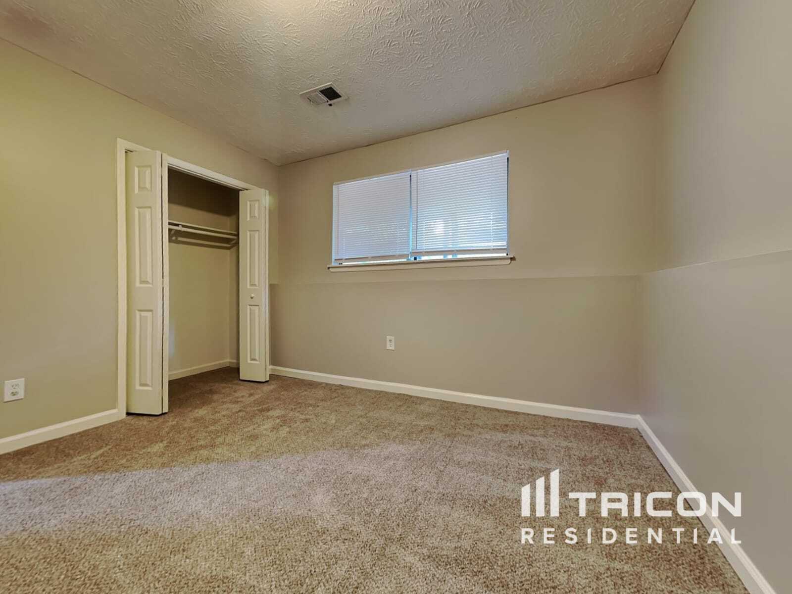 Building Photo - 3946 McGill Dr