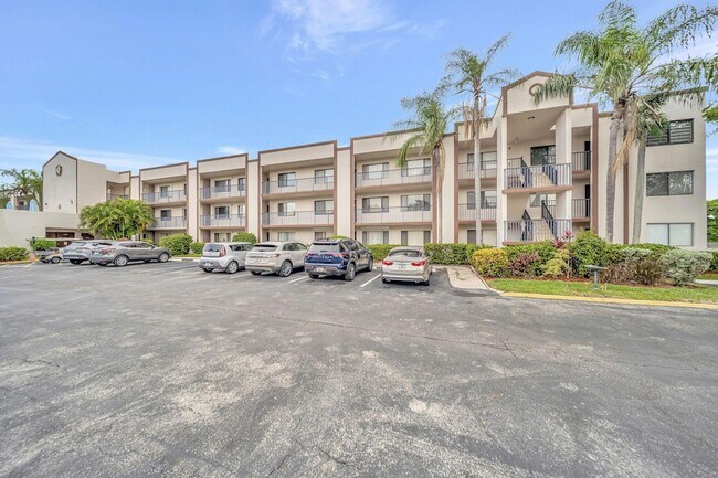 Building Photo - 9485 N Belfort Cir
