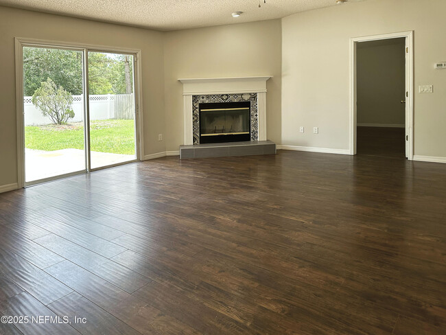 Building Photo - 1051 Moosehead Dr