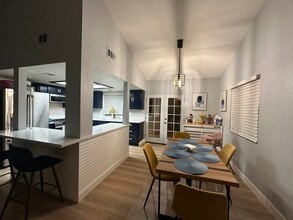 Building Photo - 491 W Carter St