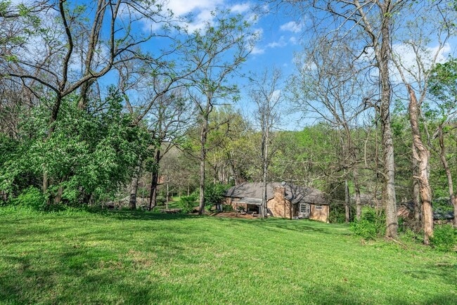 Building Photo - 6112 Frontier Ct