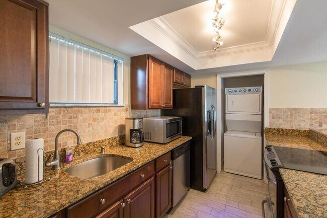 Building Photo - 11863 Wimbledon Cir