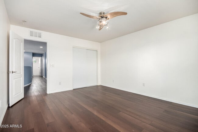 Building Photo - 7842 W Andrea Dr