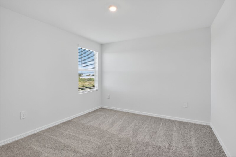 Building Photo - 19565 Fairhill Ct