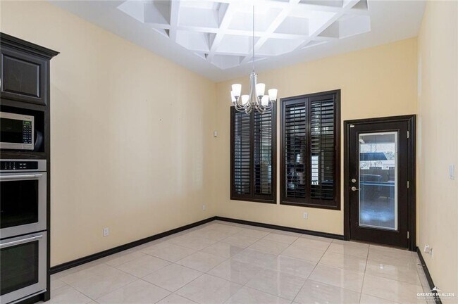 Building Photo - 3312 Joycee Dr
