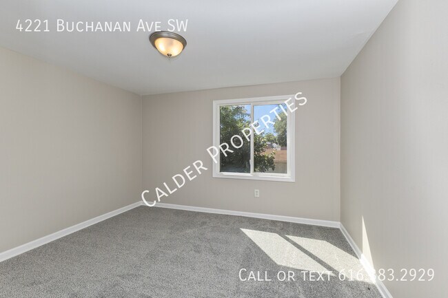 Building Photo - 4221 Buchanan Ave SW