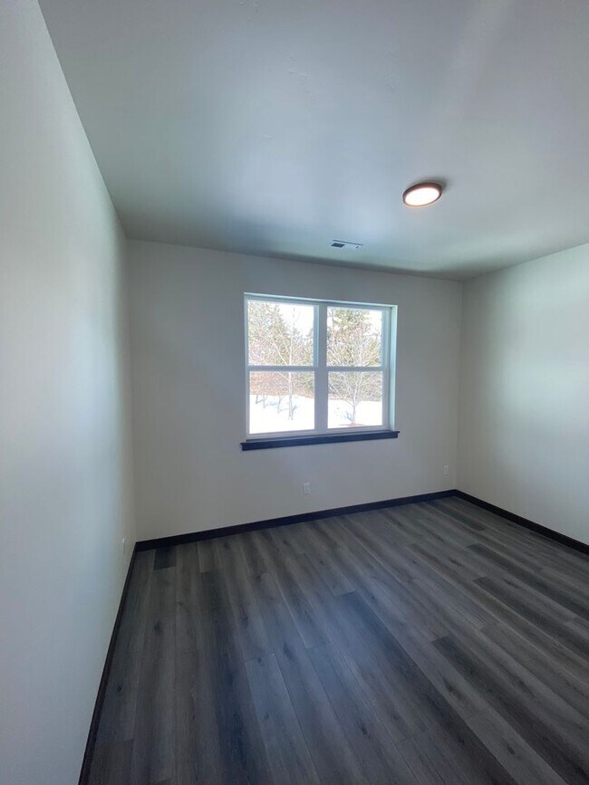 Building Photo - The Villages at River View Ridge