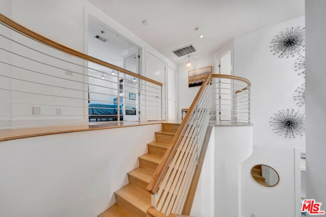 Building Photo - 2752 N Stone View Ct