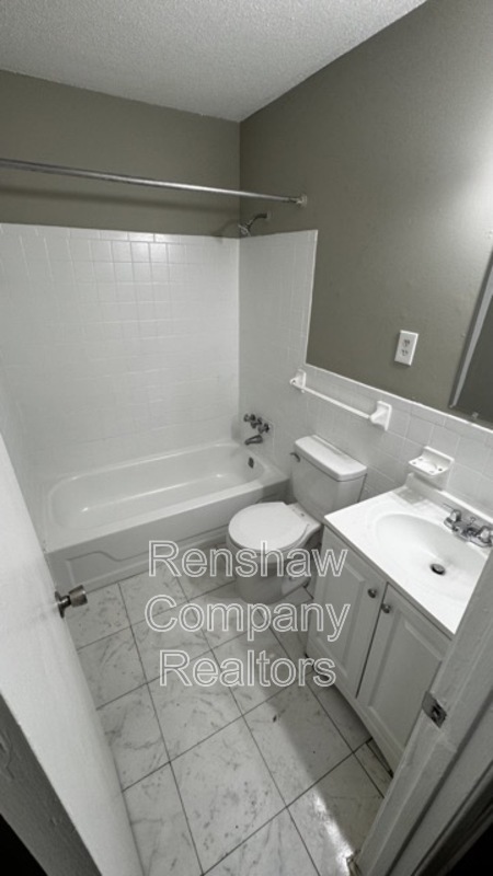 Building Photo - 4444 Arnold Cove