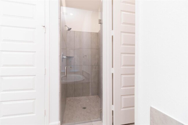 Building Photo - 27126 Spearbract Hollow Trl