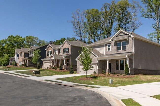 Primary Photo - 2429 Derrick Dr