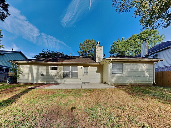 Building Photo - 29010 Ashbrook Ln