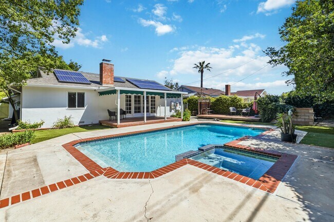 Building Photo - 23020 Haynes St