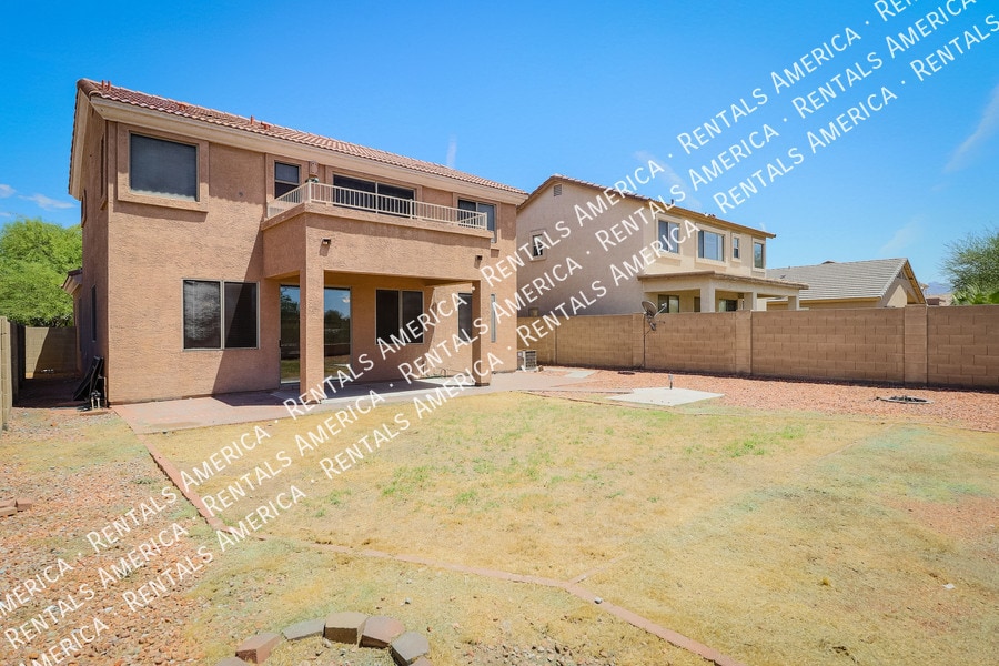 Building Photo - 17547 W Coyote Trail Dr