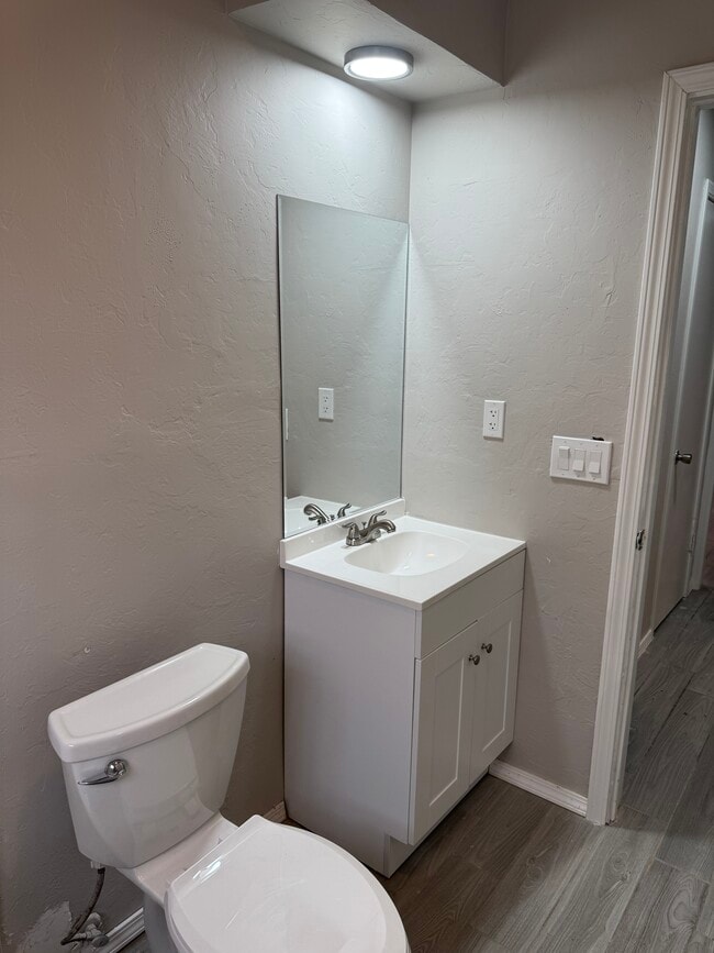 Building Photo - 5004 Brookdale Dr