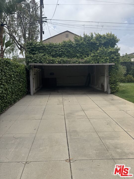 Building Photo - 107 S Lucerne Blvd