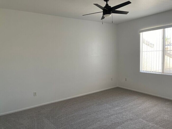 Building Photo - Spacious 3-Bedroom Condo in Guard-Gated Community with Garage
