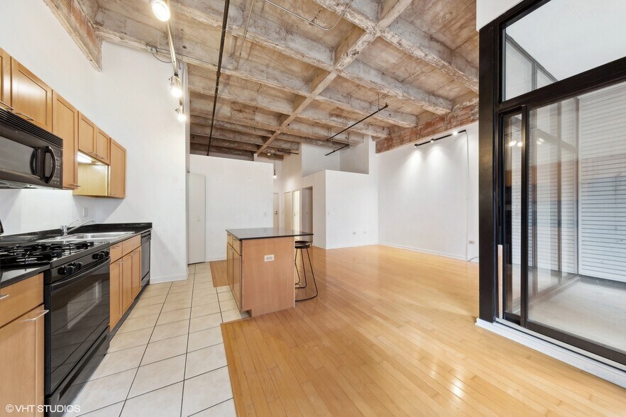 Building Photo - 20 N State St