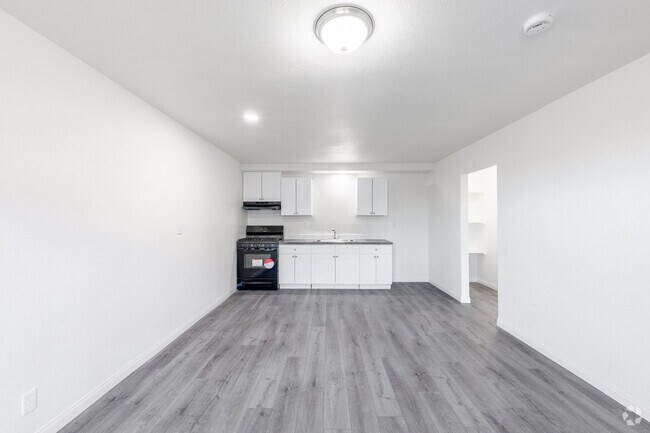 1BR, 1BA - 535SF - Dining Room - Agave View Apartments