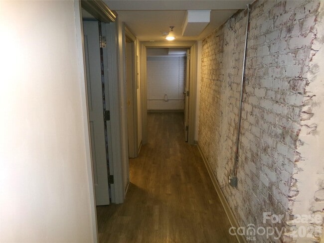 Building Photo - 197 N 2nd St