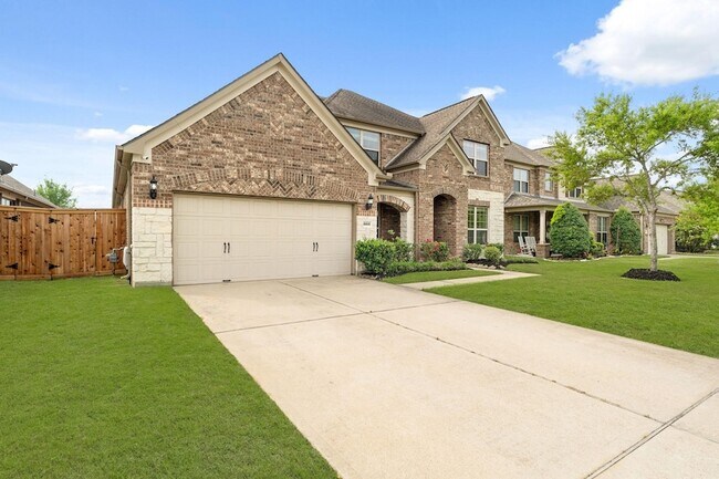 Building Photo - 25935 Foxrun Vista Dr