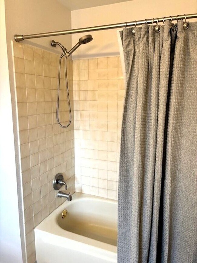 Building Photo - Long Term Rental- Frisco Bay Townhomes #408B