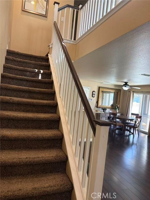 Building Photo - 11090 Mountain View Dr