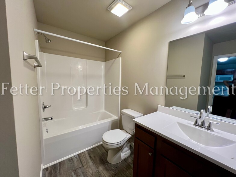 Building Photo - 5230 Canyon Cir