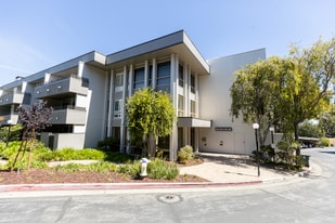 Building Photo - 10 Scenic Way