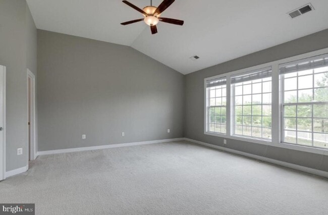 Building Photo - 2450 Transom Pl
