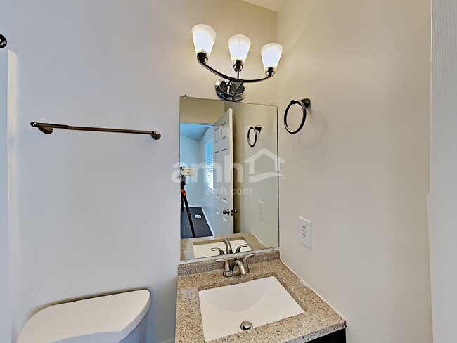 Building Photo - 1893 N 2475 W