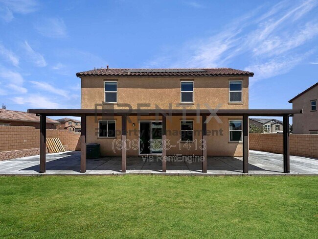 Building Photo - 15739 Yosemite St