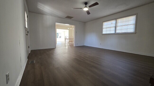 Building Photo - Updated 3-Bedroom Home with Open Layout and Large Backyard